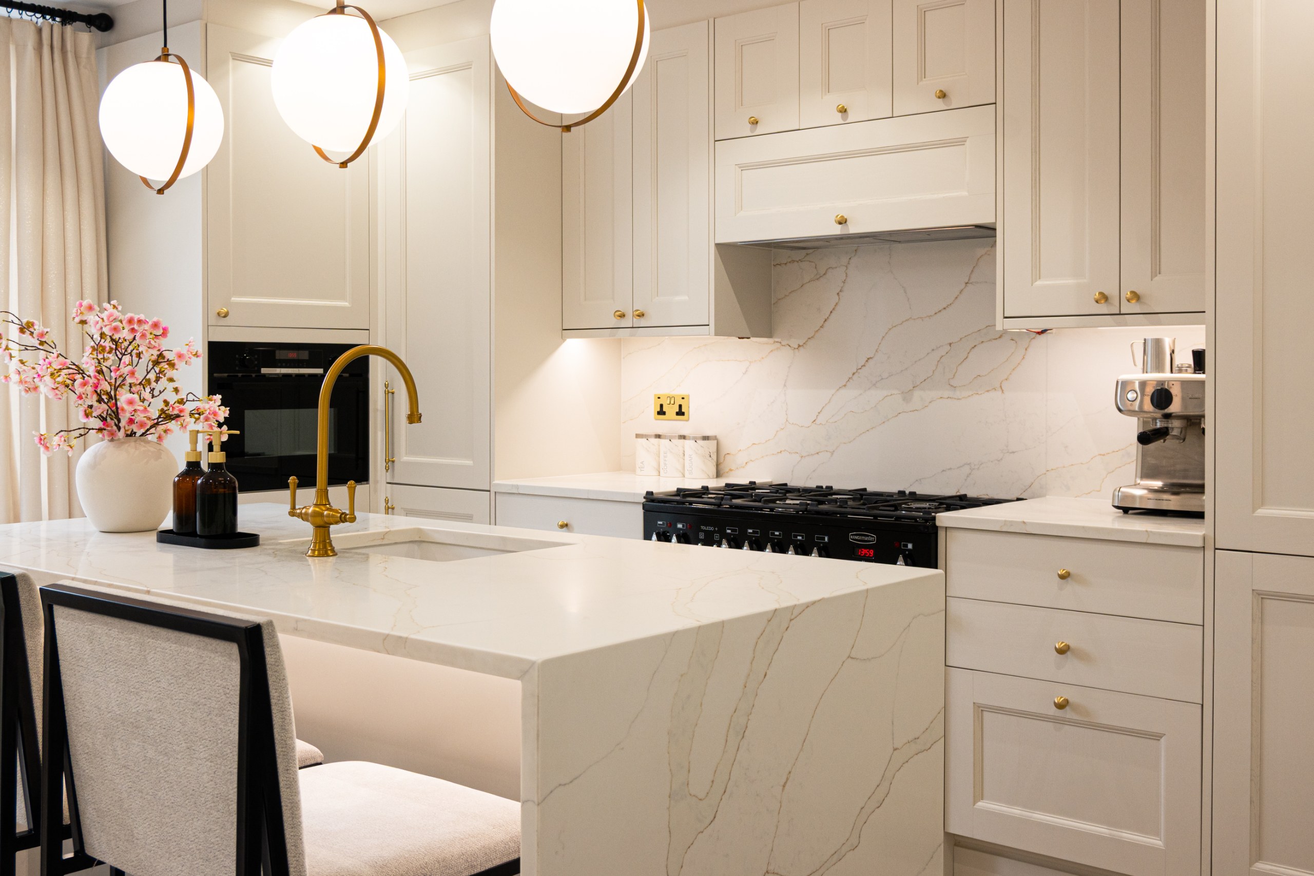 calacatta gold quartz