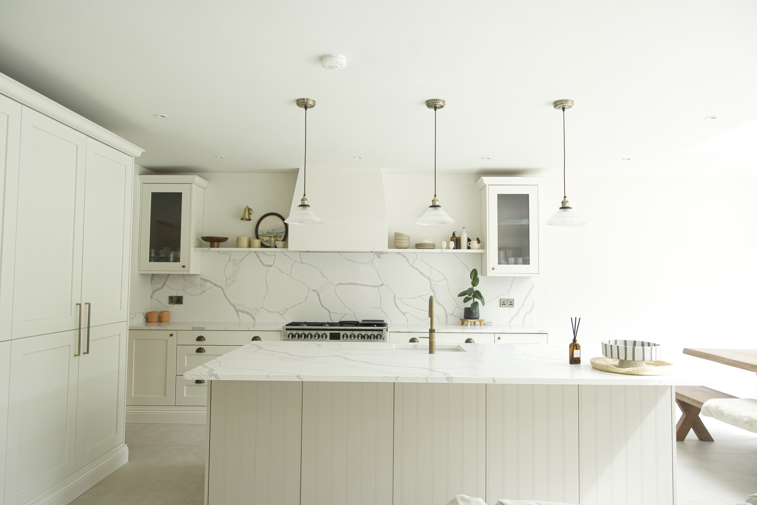 Calacatta Venato quartz