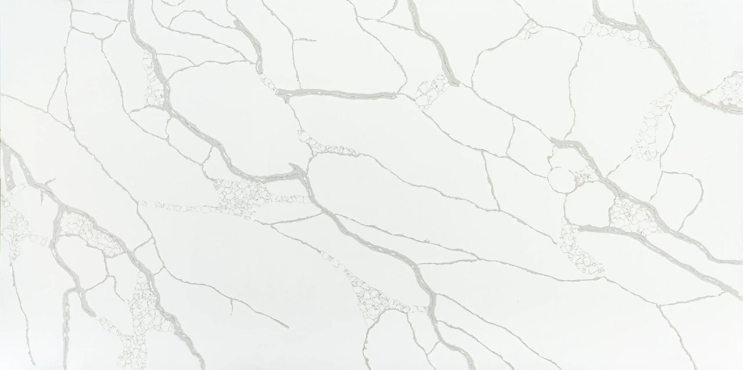 Calacatta Venato quartz slab